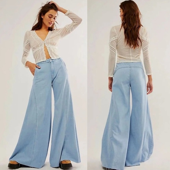 Free People Denim - NWT Free People Chase The Sun Extreme Wide Leg Jeans